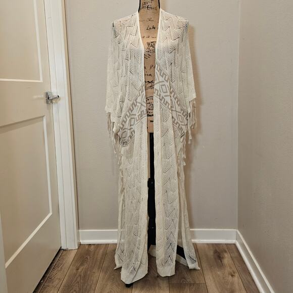 Saks Fifth Avenue Other - Saks Fifth Avenue Women's Crochet Fringe Cardigan Robe Size OS/TU